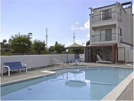 America'S Best Value Inn Of โนวาโต ภายนอก รูปภาพ